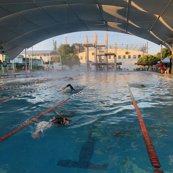 Piscine presque couverte