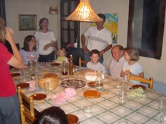 Une demi-table